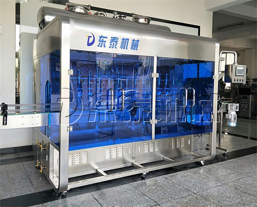 全自動食用油灌裝機日常維護(hù)別放松，東泰替你把關(guān)